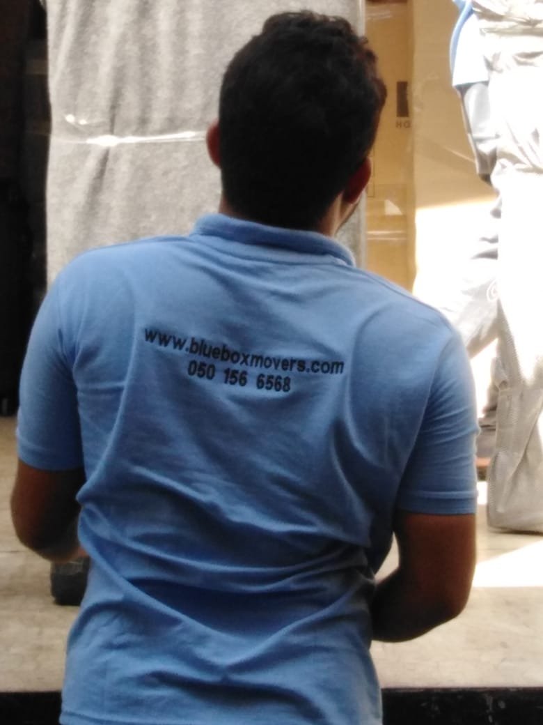 0501566568 BlueBox Movers in Mirdif ,Apartment,Villa,Office Move with Close Truck