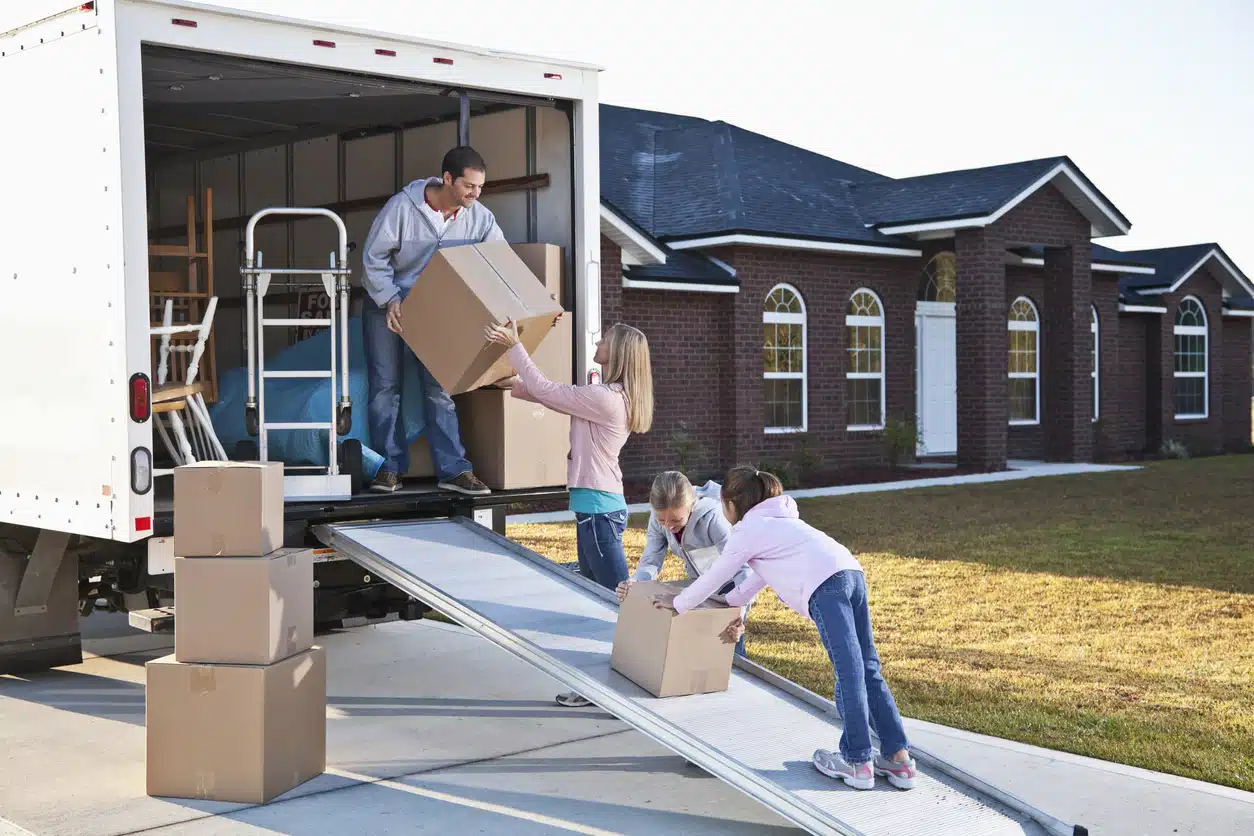 Best Furniture Movers In Palm Jumeirah