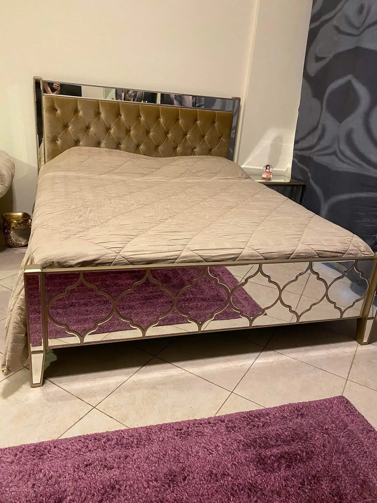 Buyers uesd furniture in silicon Oasis 0564889102