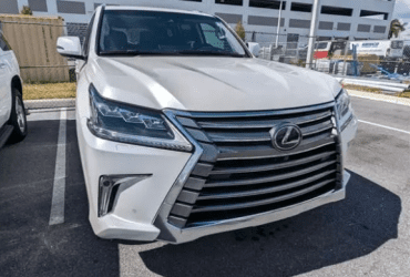 2020 LEXUS LX570 5.7L Premium