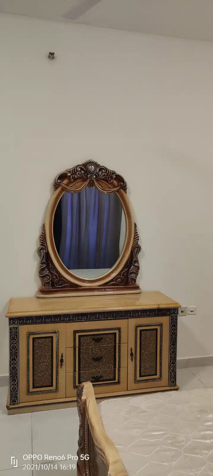 FULL FURNISHED MASTER-HALL-BALCONY-MAID-PARTITION-SMALL ROOM AVAILABLE FOR RENT