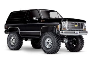 Traxxas TRX-4 1/10 Trail Crawler Truck W/'79 Chevrolet K5 Blazer Body (Black) W/TQi 2.4GHz Radio