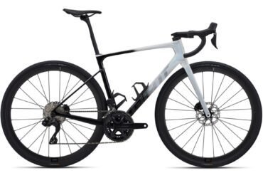 2024 Giant Defy Advanced Pro 1 Road Bike (PIENARBIKESHOP)