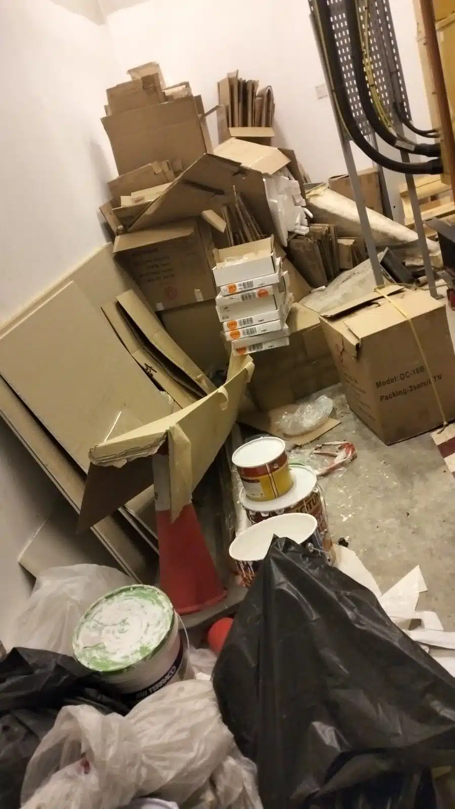 Taking Your Junk and Trash at your Place 055-3949841
