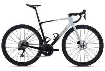 2024 Giant Defy Advanced Pro 1 Road Bike (M3BIKESHOP)
